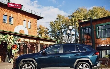 Toyota RAV4, 2019 год, 2 700 000 рублей, 13 фотография
