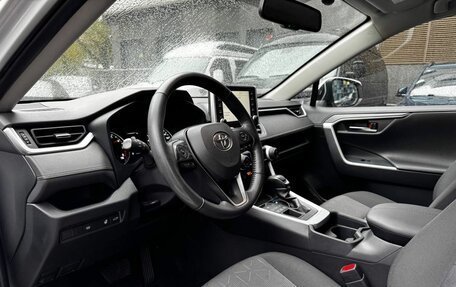 Toyota RAV4, 2021 год, 2 575 000 рублей, 7 фотография