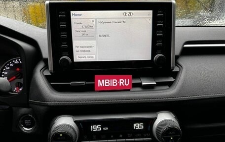 Toyota RAV4, 2021 год, 2 575 000 рублей, 9 фотография