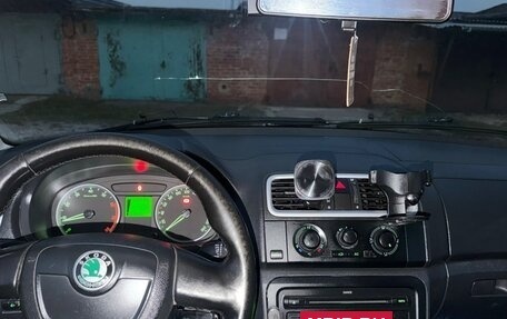 Skoda Fabia II, 2010 год, 430 000 рублей, 6 фотография
