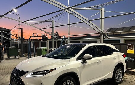 Lexus RX IV рестайлинг, 2019 год, 6 500 000 рублей, 4 фотография