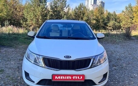 KIA Rio III рестайлинг, 2012 год, 600 000 рублей, 1 фотография