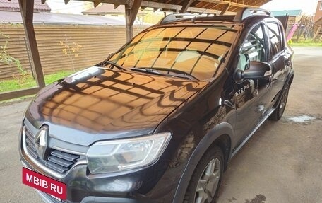 Renault Sandero II рестайлинг, 2018 год, 840 000 рублей, 2 фотография