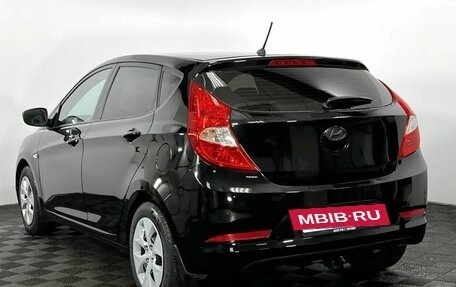 Hyundai Solaris II рестайлинг, 2016 год, 990 000 рублей, 8 фотография