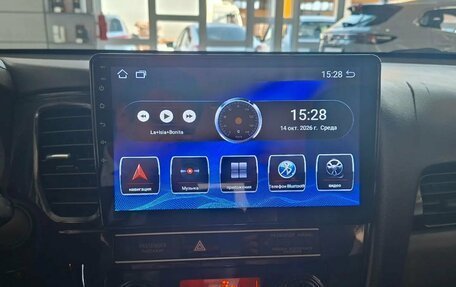 Mitsubishi Outlander III рестайлинг 3, 2018 год, 2 024 000 рублей, 17 фотография