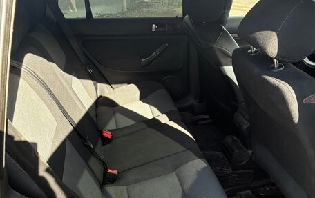 Volkswagen Golf IV, 2005 год, 380 000 рублей, 14 фотография