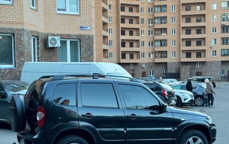 Chevrolet Niva I рестайлинг, 2017 год, 980 000 рублей, 6 фотография
