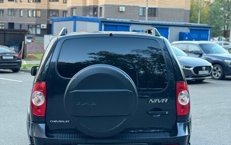 Chevrolet Niva I рестайлинг, 2017 год, 980 000 рублей, 7 фотография