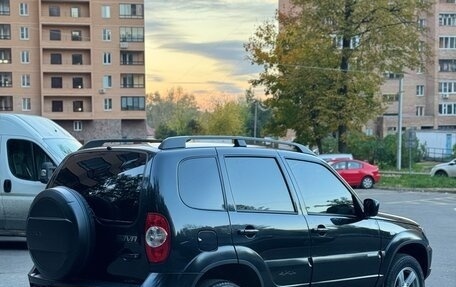 Chevrolet Niva I рестайлинг, 2017 год, 980 000 рублей, 4 фотография