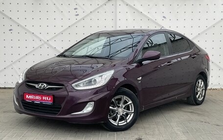 Hyundai Solaris II рестайлинг, 2013 год, 955 000 рублей, 1 фотография