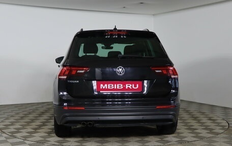 Volkswagen Tiguan II, 2018 год, 1 899 990 рублей, 6 фотография