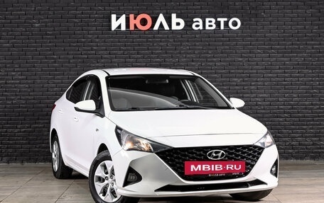 Hyundai Solaris II рестайлинг, 2021 год, 1 570 000 рублей, 4 фотография