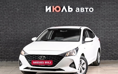Hyundai Solaris II рестайлинг, 2021 год, 1 570 000 рублей, 2 фотография