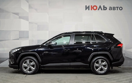Toyota RAV4, 2021 год, 3 650 000 рублей, 9 фотография
