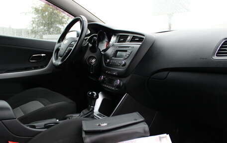 KIA cee'd III, 2015 год, 1 349 000 рублей, 21 фотография