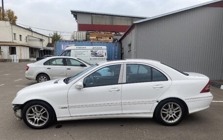 Mercedes-Benz C-Класс, 2003 год, 600 000 рублей, 5 фотография