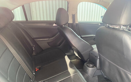 Volkswagen Jetta VI, 2015 год, 1 050 000 рублей, 11 фотография