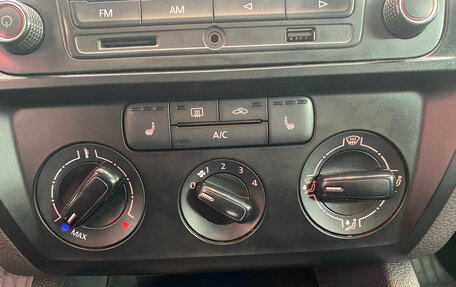 Volkswagen Jetta VI, 2015 год, 1 050 000 рублей, 16 фотография