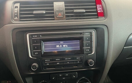 Volkswagen Jetta VI, 2015 год, 1 050 000 рублей, 17 фотография