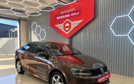 Volkswagen Jetta VI, 2015 год, 1 050 000 рублей, 2 фотография