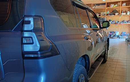 Toyota Land Cruiser Prado 150 рестайлинг 2, 2018 год, 4 750 000 рублей, 6 фотография