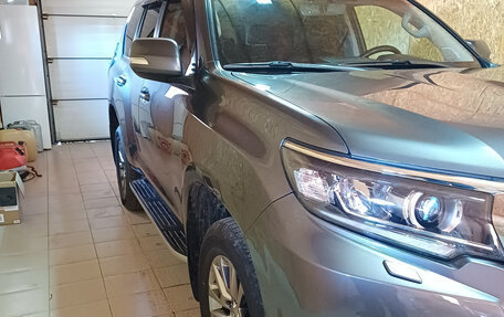 Toyota Land Cruiser Prado 150 рестайлинг 2, 2018 год, 4 750 000 рублей, 2 фотография