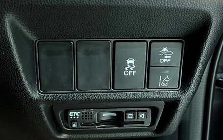 Honda Stepwgn IV, 2018 год, 2 300 000 рублей, 3 фотография