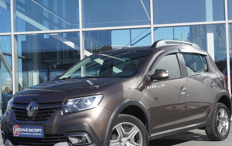 Renault Sandero II рестайлинг, 2019 год, 1 193 000 рублей, 1 фотография
