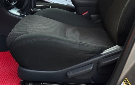 Toyota Avensis III рестайлинг, 2006 год, 700 000 рублей, 24 фотография