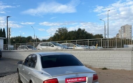 Hyundai Sonata IV рестайлинг, 2004 год, 450 000 рублей, 8 фотография