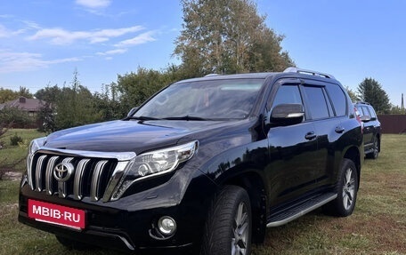 Toyota Land Cruiser Prado 150 рестайлинг 2, 2014 год, 3 150 000 рублей, 3 фотография