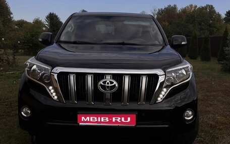Toyota Land Cruiser Prado 150 рестайлинг 2, 2014 год, 3 150 000 рублей, 4 фотография
