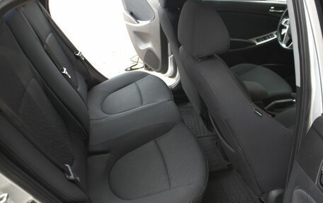 Hyundai Solaris II рестайлинг, 2011 год, 795 000 рублей, 13 фотография