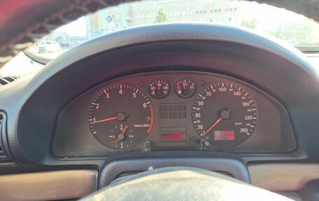 Audi A4, 1999 год, 400 000 рублей, 7 фотография
