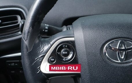 Toyota Prius IV XW50, 2017 год, 2 449 000 рублей, 12 фотография