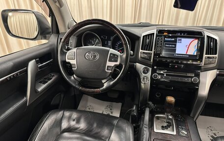 Toyota Land Cruiser 200, 2013 год, 4 799 900 рублей, 14 фотография