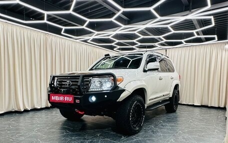 Toyota Land Cruiser 200, 2013 год, 4 799 900 рублей, 2 фотография