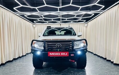 Toyota Land Cruiser 200, 2013 год, 4 799 900 рублей, 9 фотография