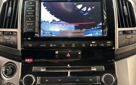 Toyota Land Cruiser 200, 2013 год, 4 799 900 рублей, 17 фотография