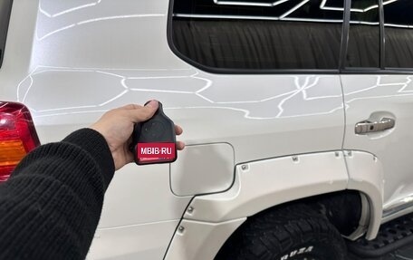 Toyota Land Cruiser 200, 2013 год, 4 799 900 рублей, 27 фотография