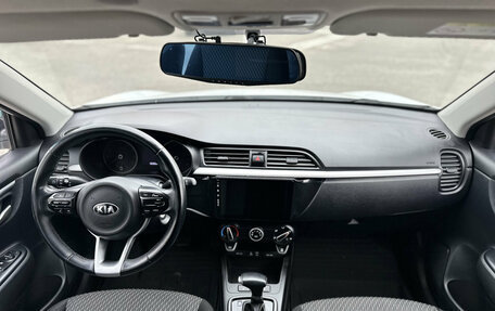 KIA Rio IV, 2017 год, 1 000 000 рублей, 18 фотография
