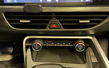 Geely Tugella FY11, 2023 год, 2 800 000 рублей, 17 фотография
