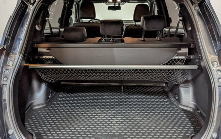 Toyota RAV4, 2019 год, 3 300 000 рублей, 9 фотография