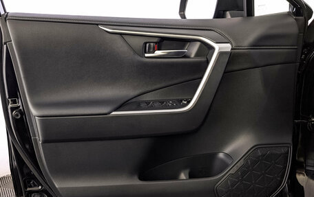 Toyota RAV4, 2020 год, 3 620 000 рублей, 19 фотография