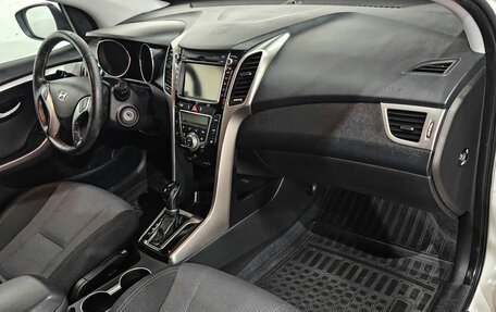Hyundai i30 II рестайлинг, 2012 год, 917 000 рублей, 10 фотография