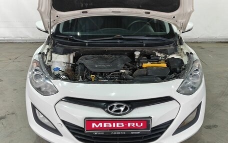 Hyundai i30 II рестайлинг, 2012 год, 917 000 рублей, 18 фотография