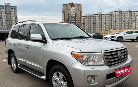 Toyota Land Cruiser 200, 2014 год, 3 950 000 рублей, 3 фотография
