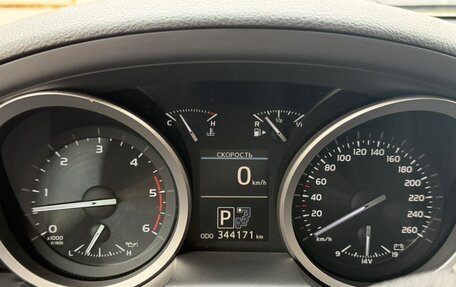 Toyota Land Cruiser 200, 2014 год, 3 950 000 рублей, 9 фотография