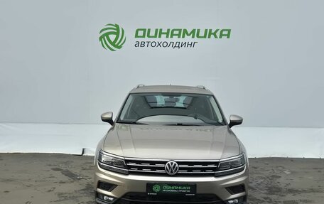Volkswagen Tiguan II, 2018 год, 2 800 000 рублей, 2 фотография