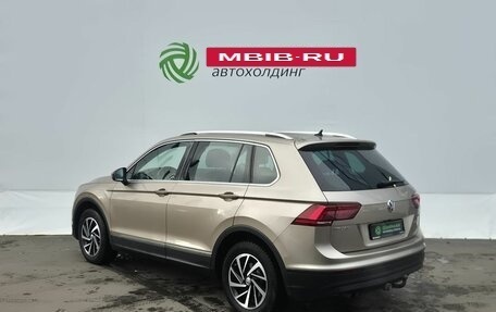 Volkswagen Tiguan II, 2018 год, 2 800 000 рублей, 7 фотография